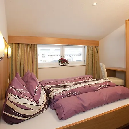 Haus Alpenflora * Längenfeld