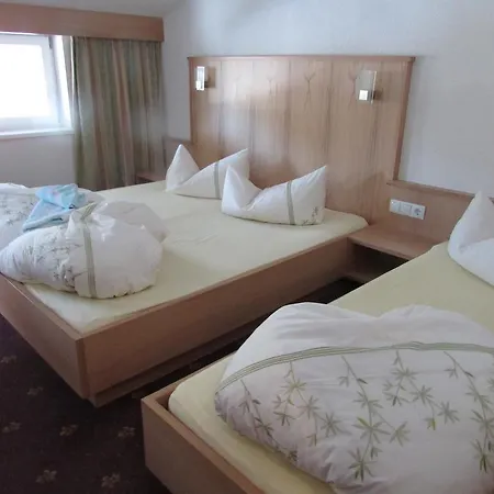 Haus Alpenflora Apartamento