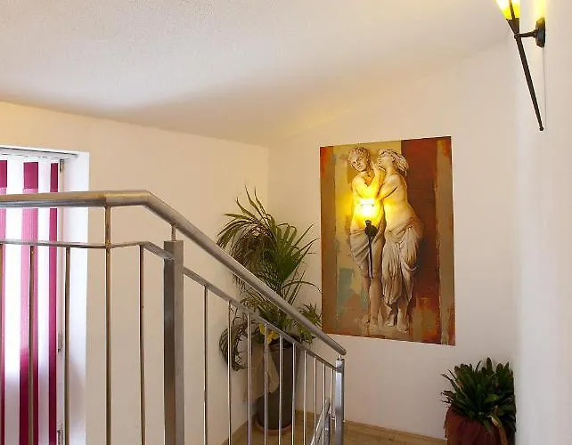 Haus Alpenflora Langenfeld