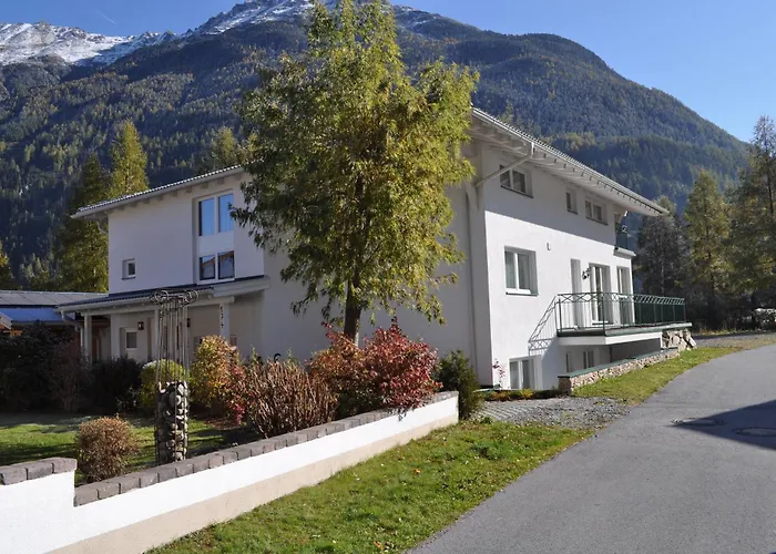 Haus Alpenflora * Langenfeld